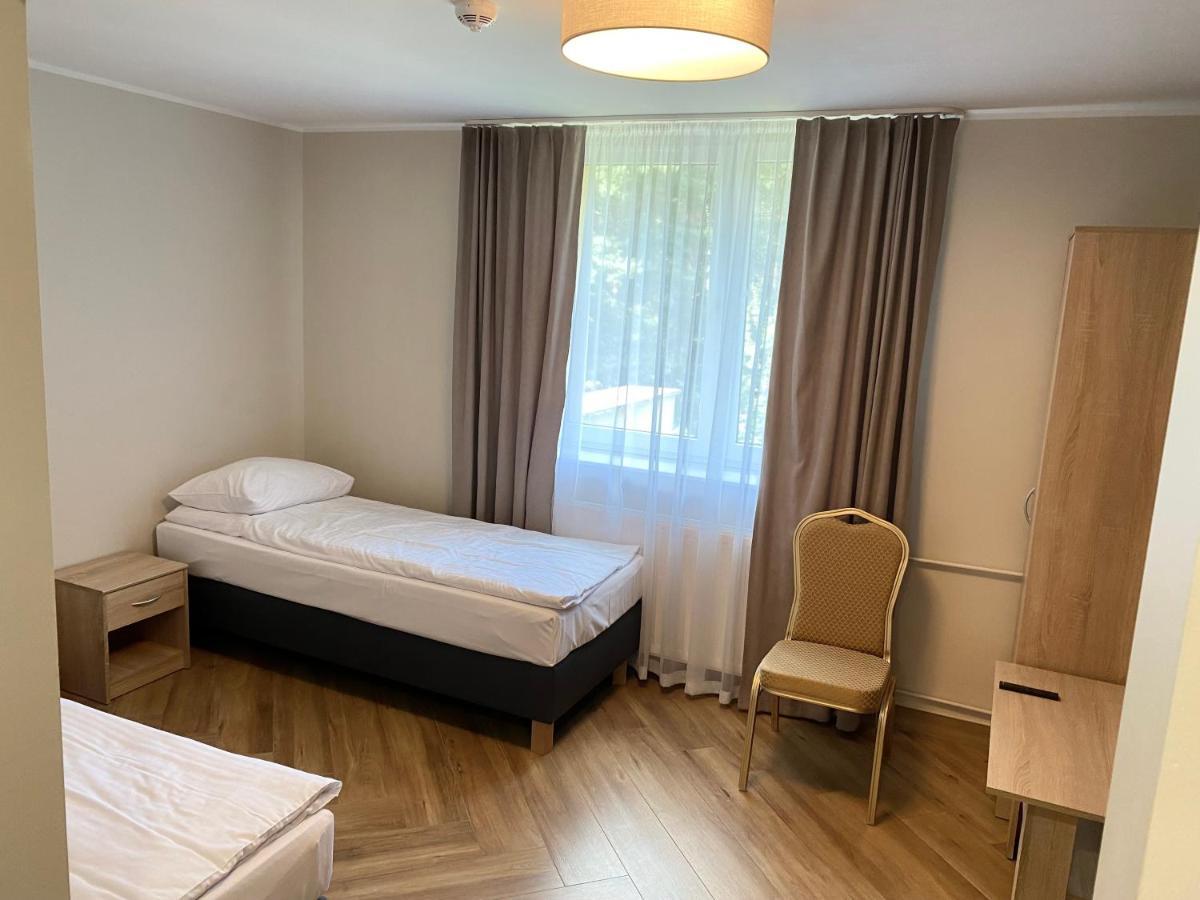 Gracja Bed & Breakfast Varşovia Exterior foto